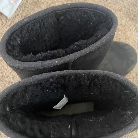 UGG Australia Short Boot Black Booties Size 5 Uggs Ankle Boots Winter Snow - Picture 7 of 8